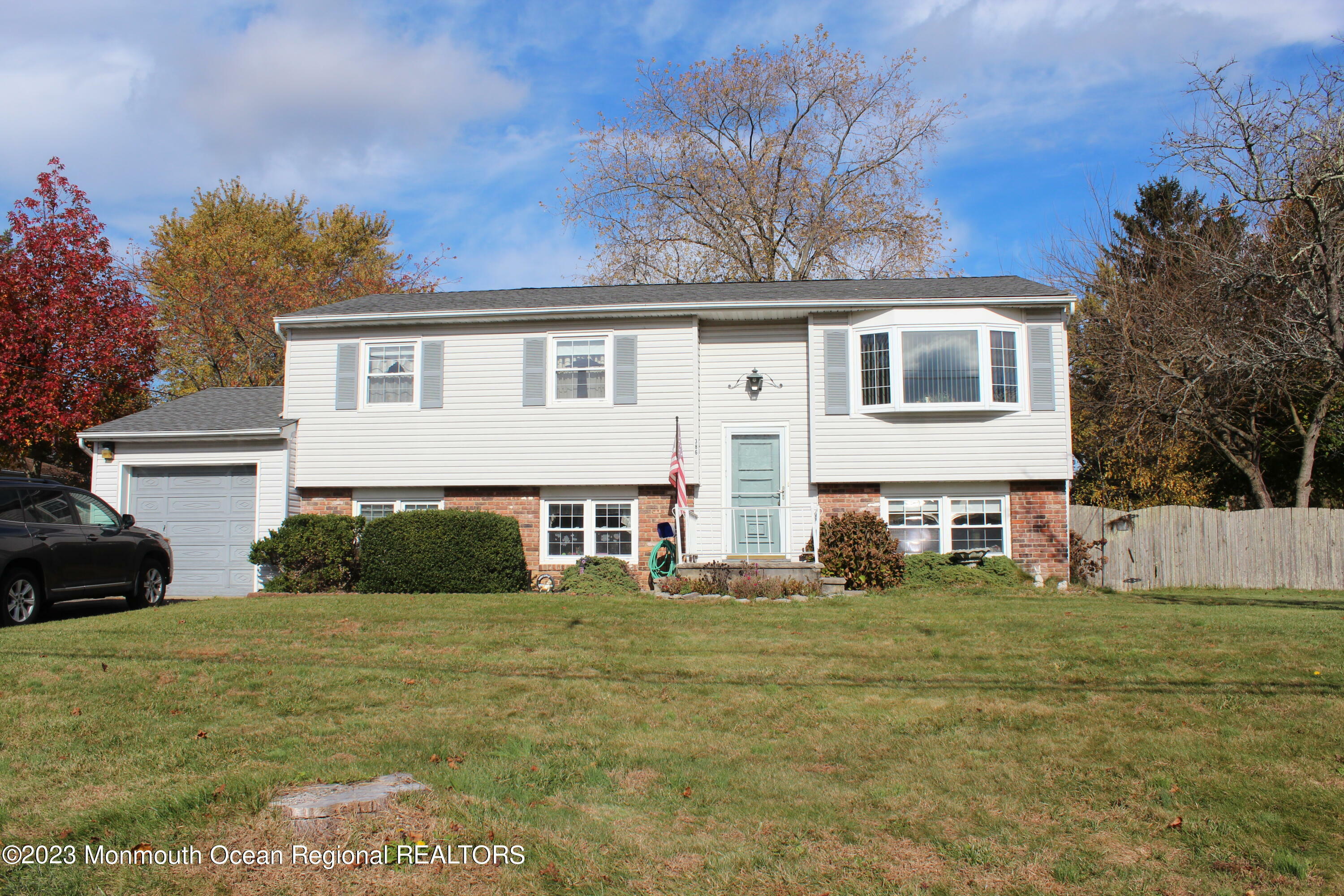 Property Photo:  386 Dallas Drive  NJ 08753 