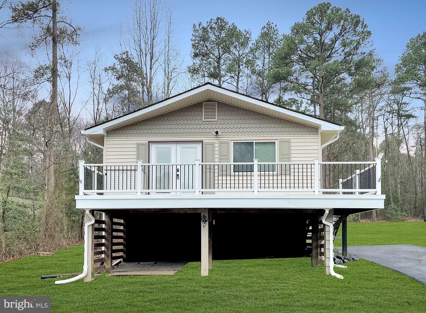 Property Photo:  231 Lake Caroline Drive  VA 22546 