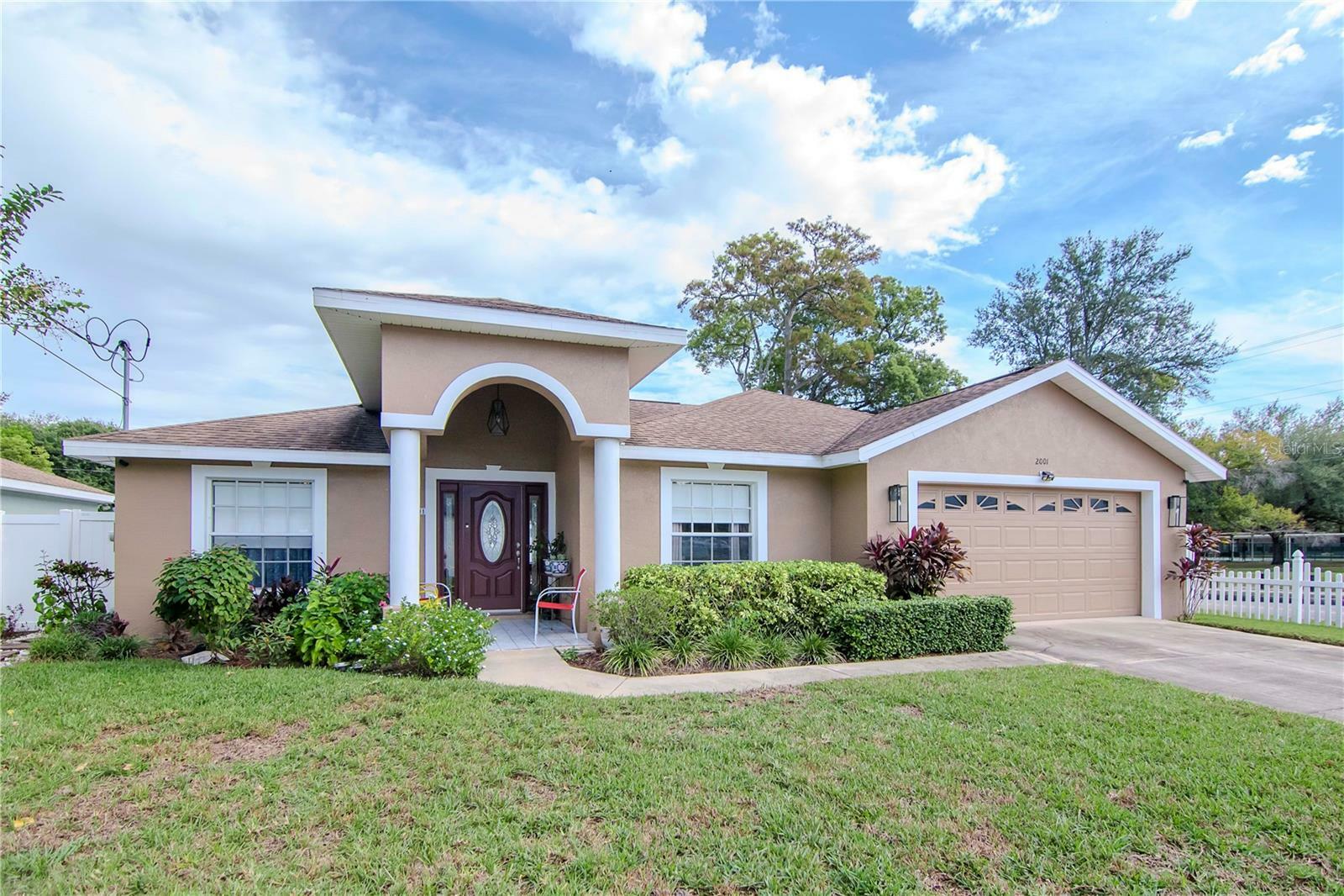 Property Photo:  2001 N Lincoln Avenue  FL 33607 