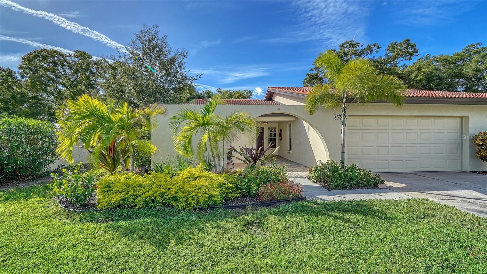 Property Photo:  3728 Hispania Place 8615  FL 34232 