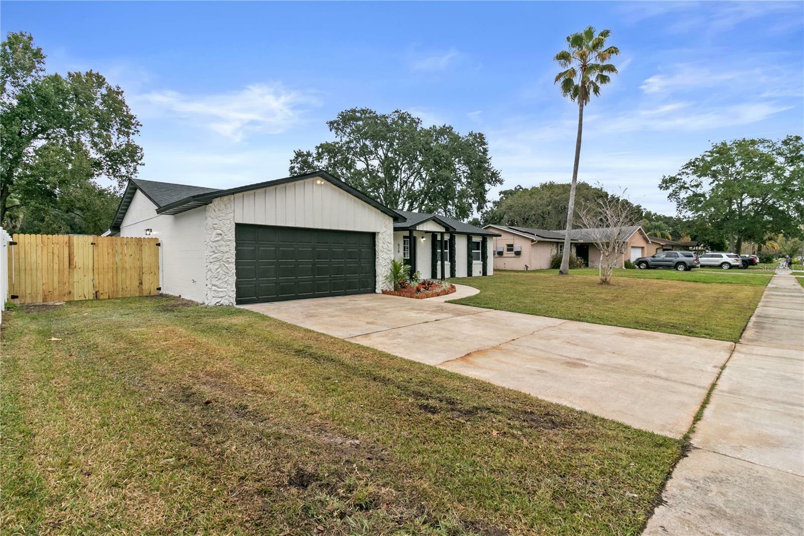 Property Photo:  628 Alton Road  FL 32708 