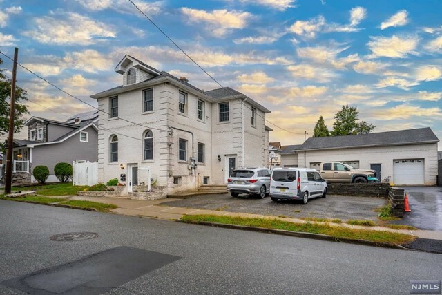 Property Photo:  167 Hamilton Avenue 2  NJ 07644 