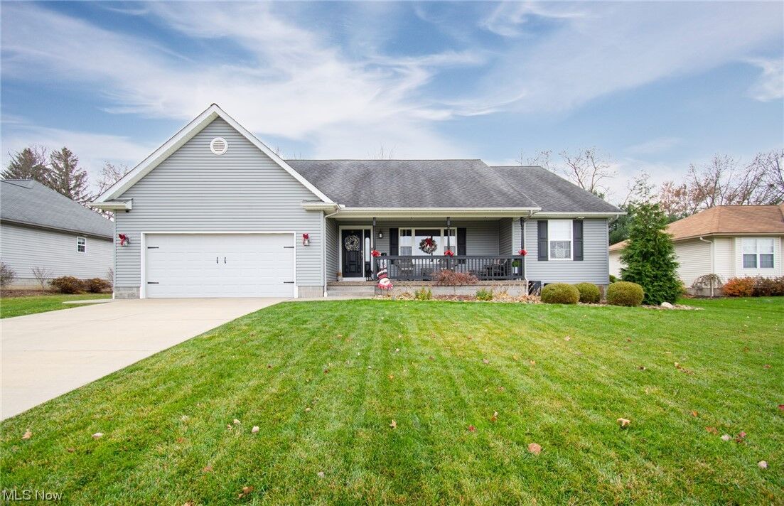 Property Photo: 29 Cherokee Lane OH 44408