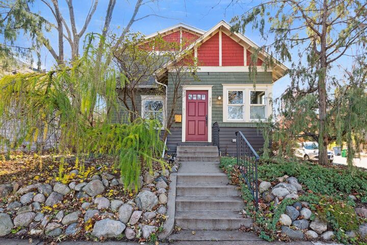 721 W 40th Street  Minneapolis MN 55409 photo