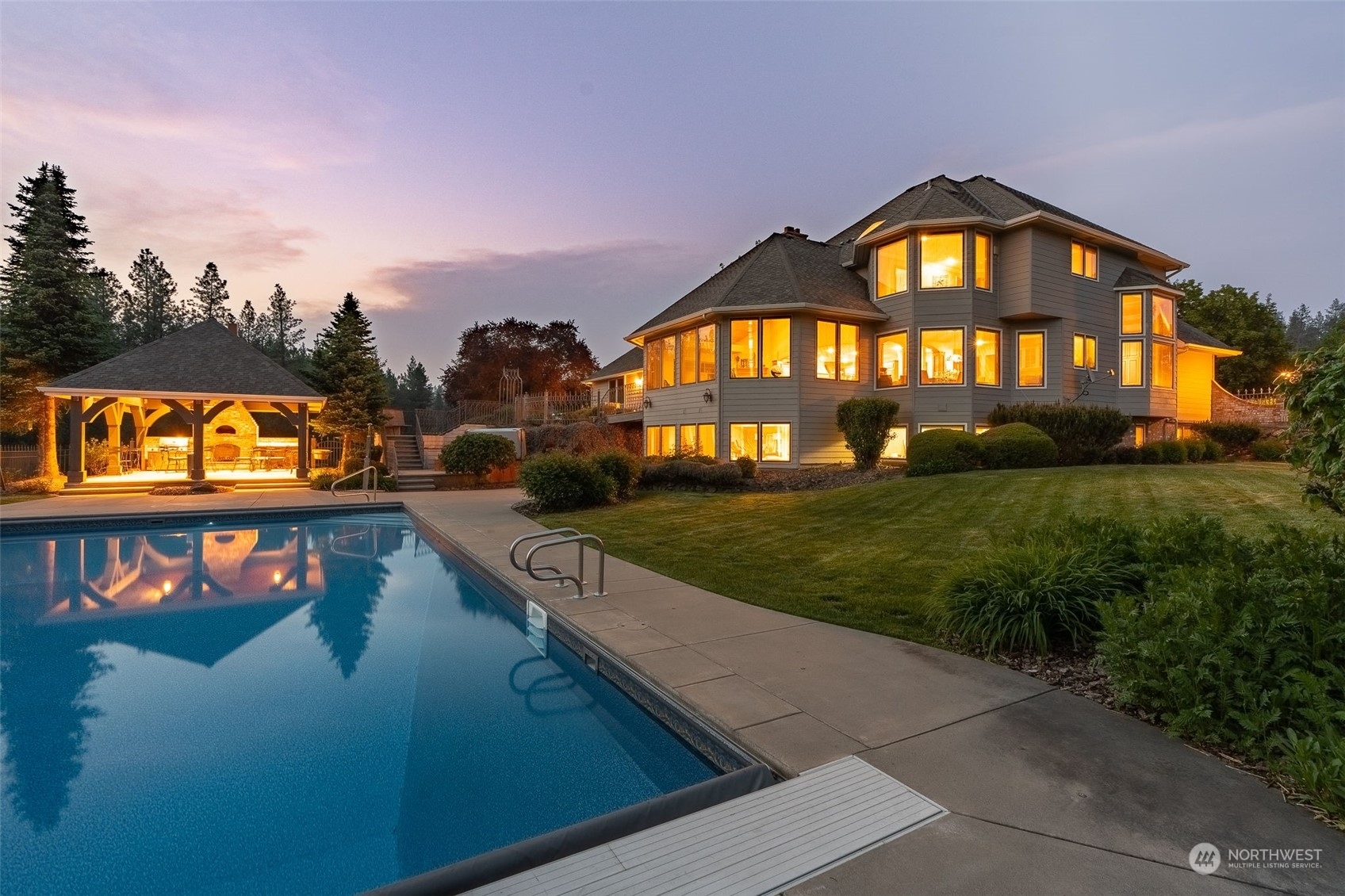 Property Photo: 13312 S Valley Chapel Road WA 99036
