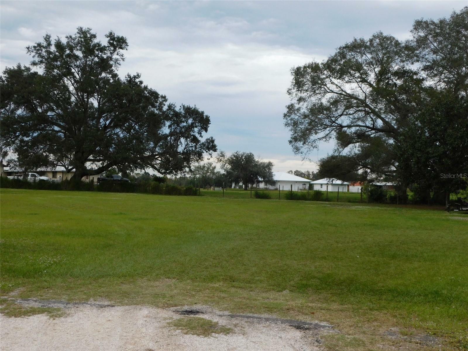 Property Photo:  1528 NE Strickland Street  FL 34266 