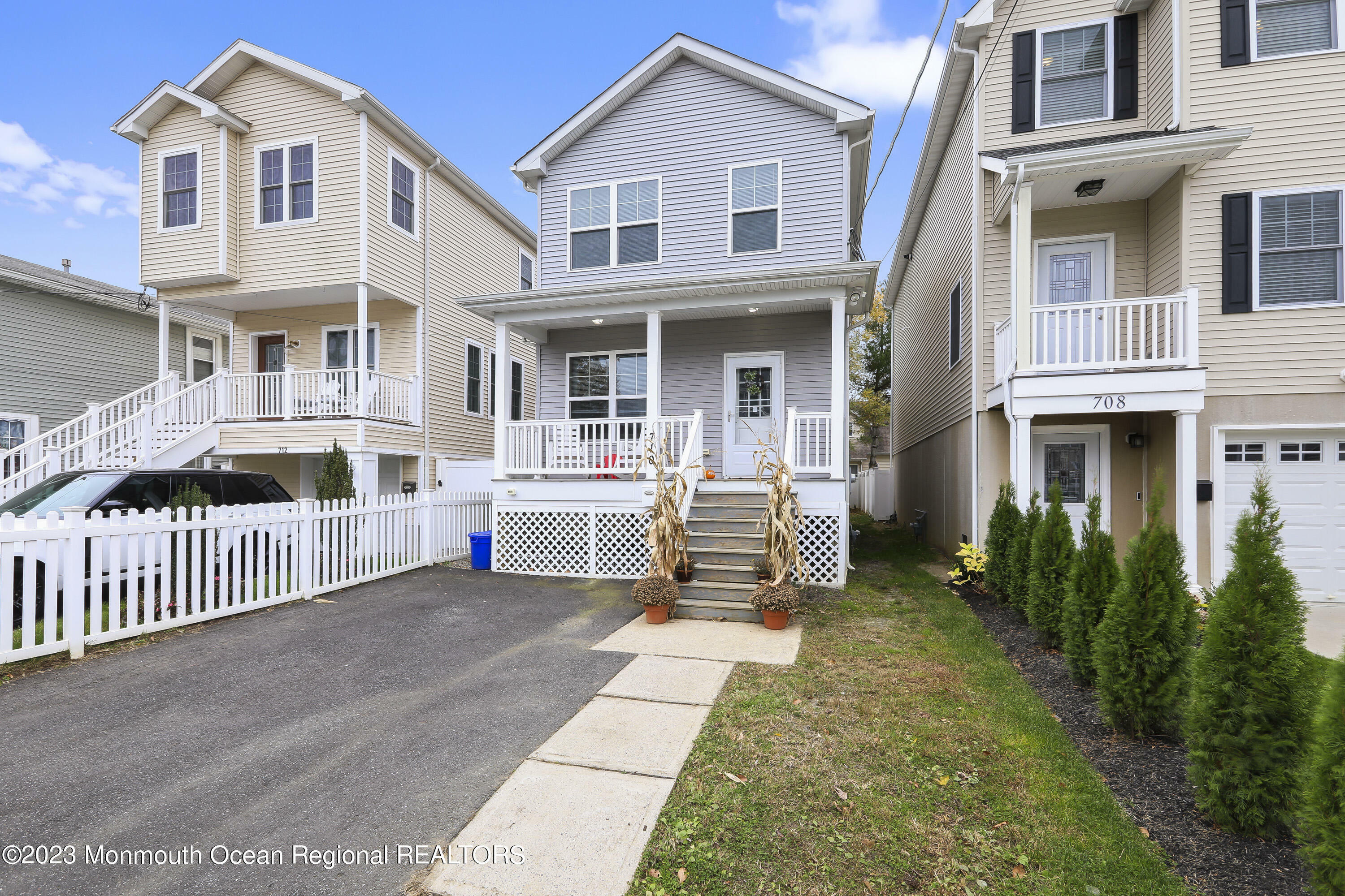 Property Photo:  710 Bayview Avenue  NJ 07735 