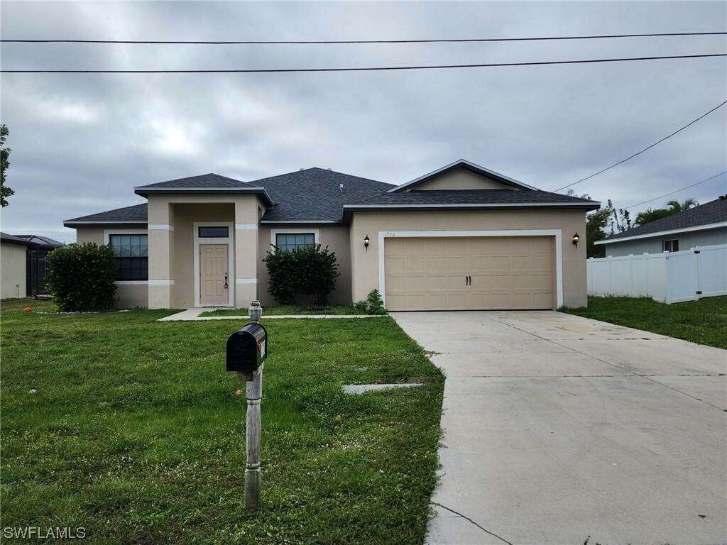 Property Photo:  1720 SW 31st Lane  FL 33914 