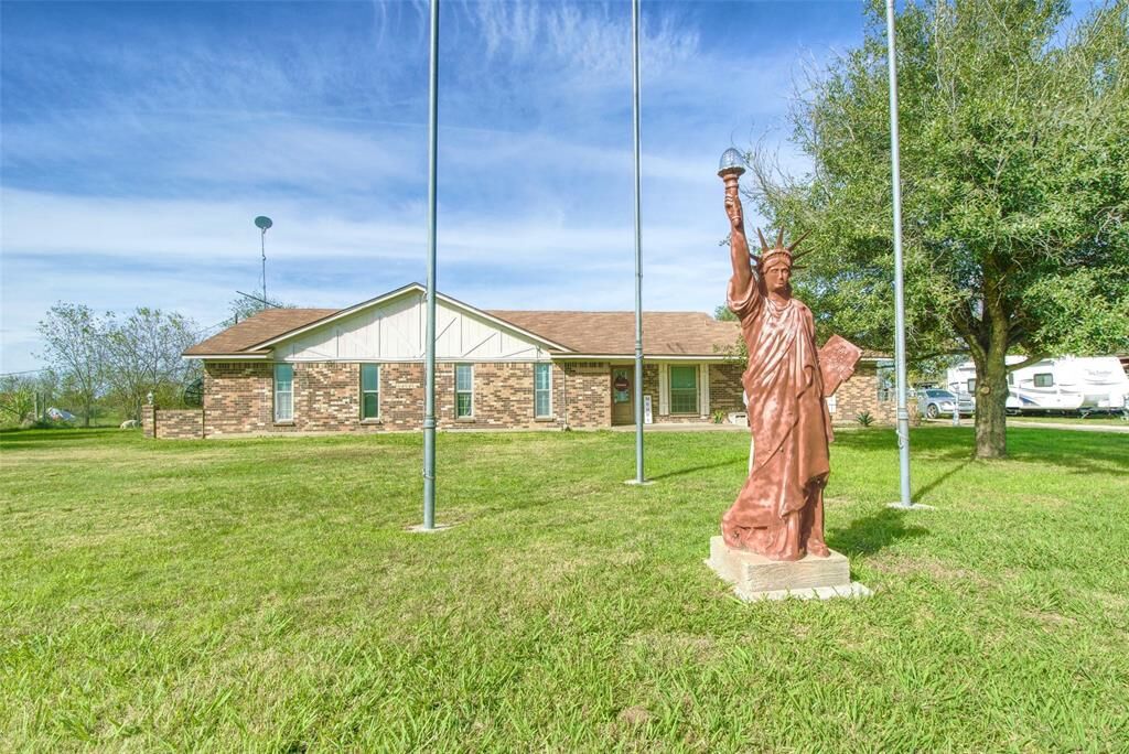 Property Photo: 1888 Highway 14 Highway S TX 76642