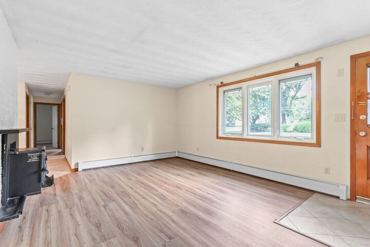 Property Photo: 3 Merrill Dr MA 01701