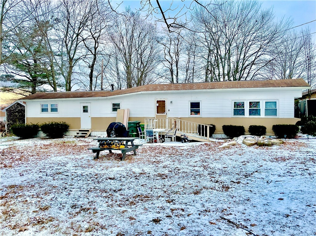 Property Photo:  230 Linhurst Ave  PA 16001 