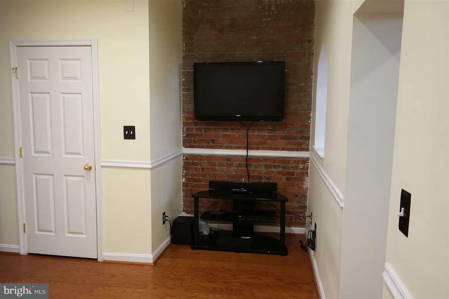 Property Photo: 514 Otterbein Street MD 21230