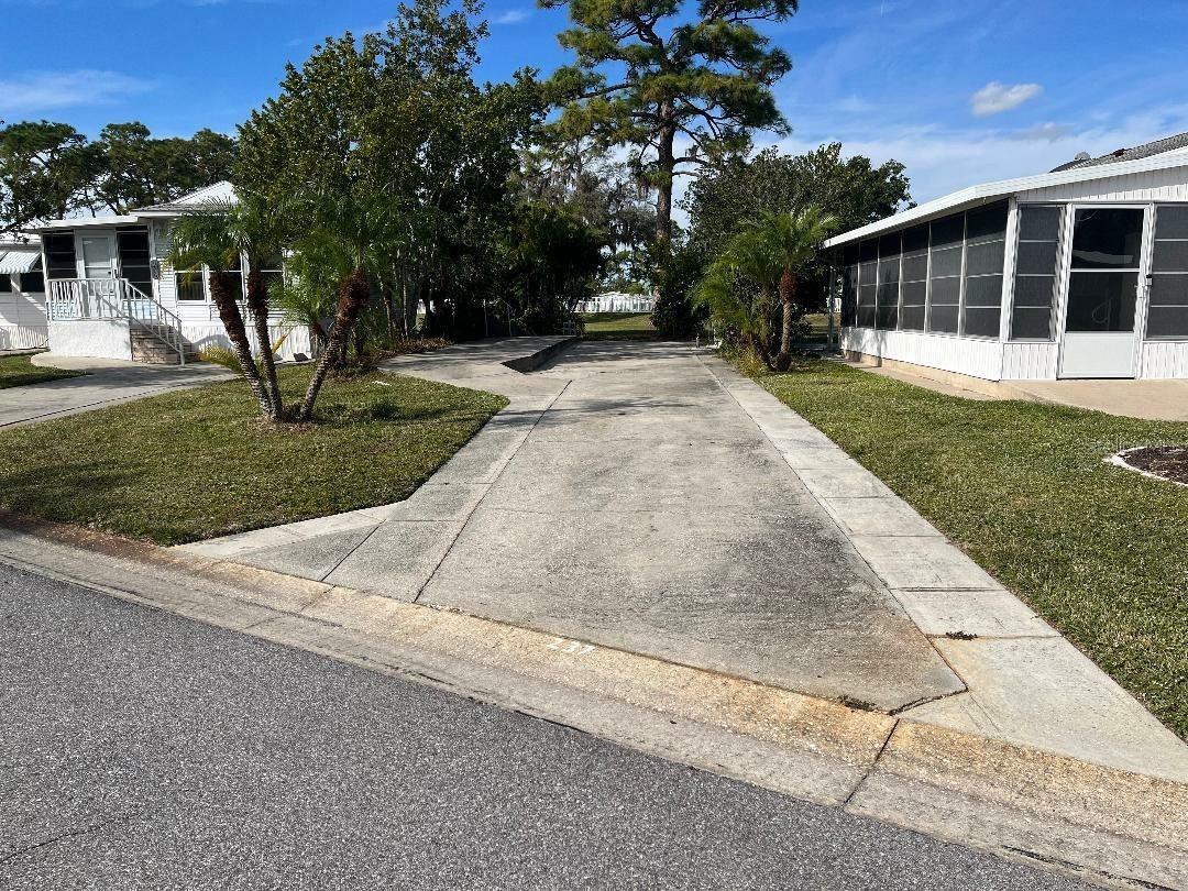 Property Photo:  237 Bainbridge Drive  FL 34275 