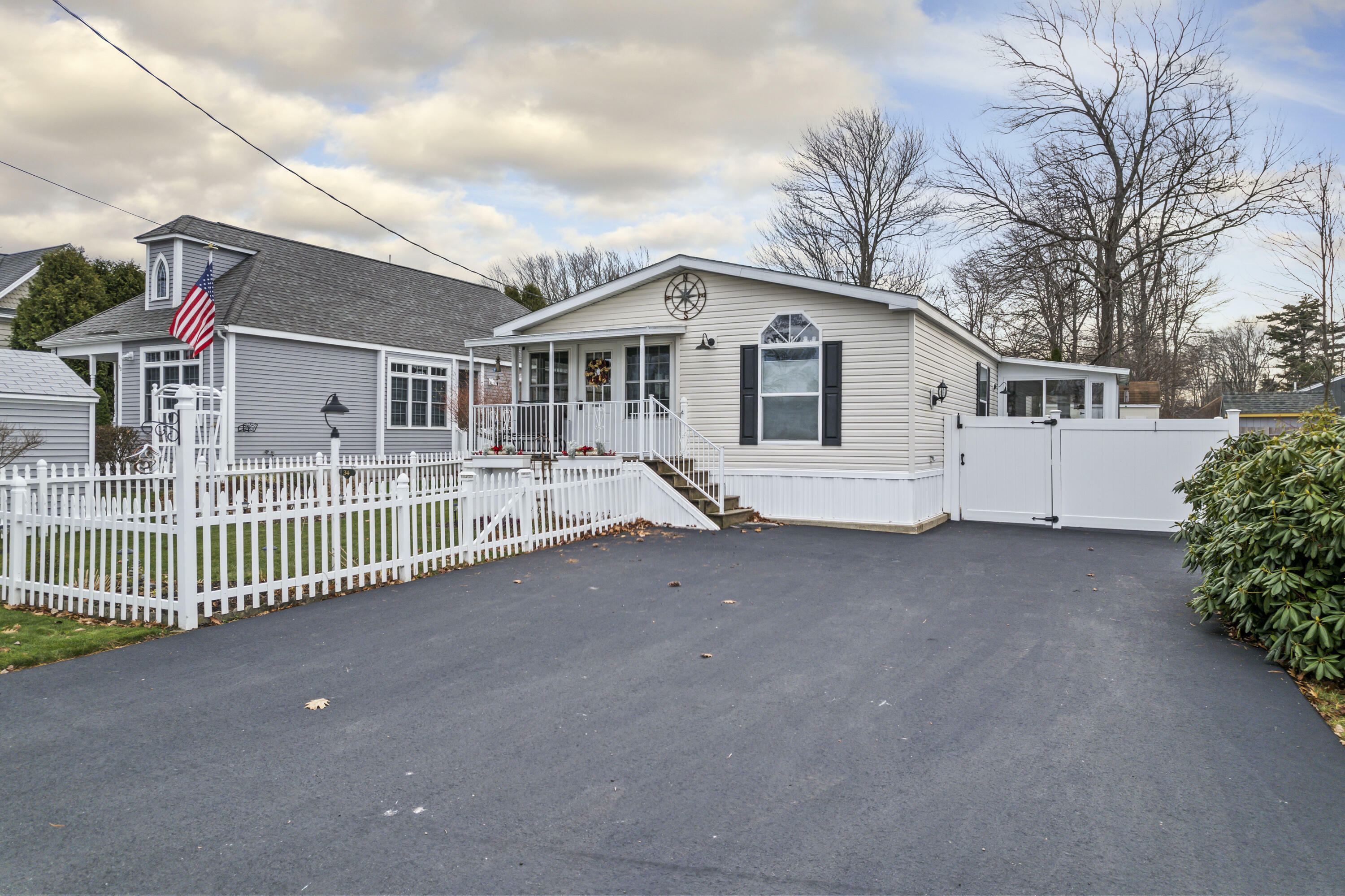 Property Photo: 34 Trafton Street ME 04090