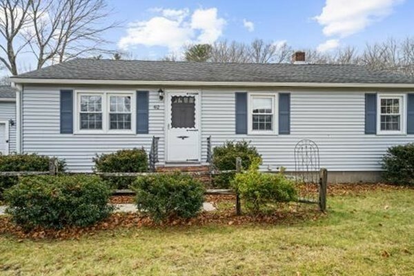 Property Photo:  412 Dresser Hill Rd  MA 01571 