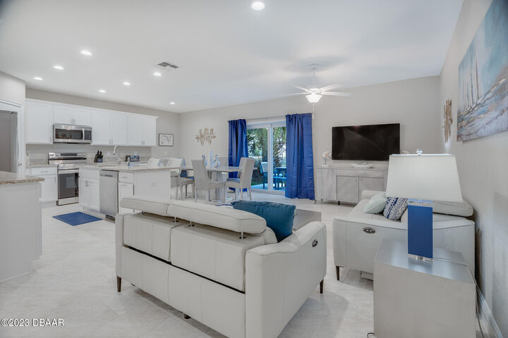 Property Photo:  116 Oceans Circle  FL 32118 