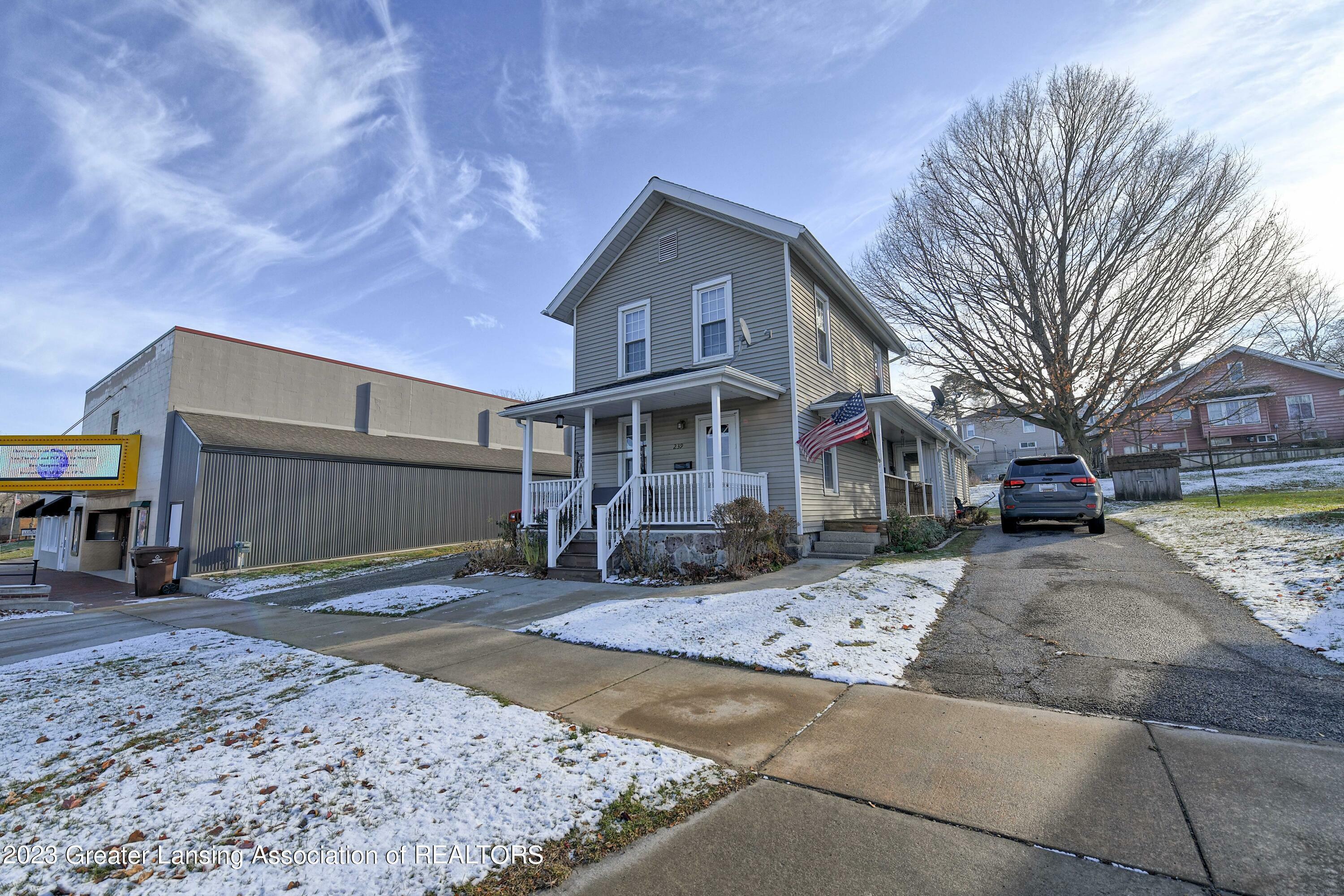 Property Photo:  239 Maple Street  MI 48875 