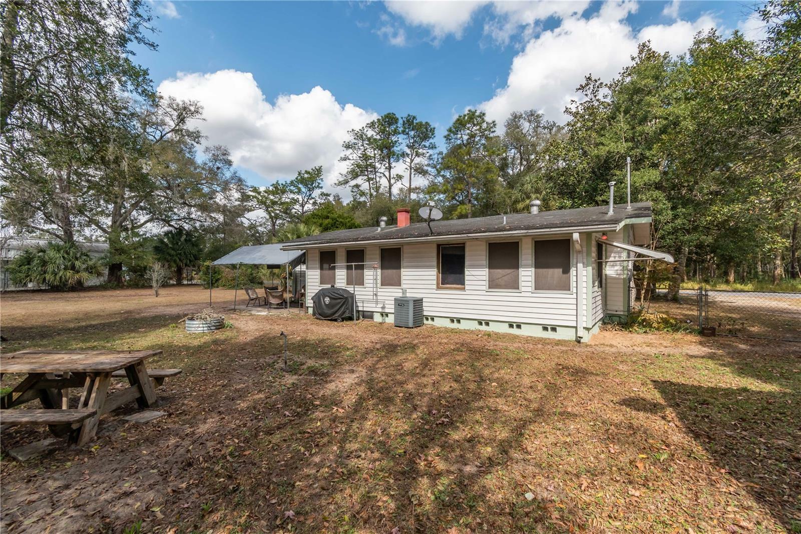 Property Photo:  5444 NE 25th Street  FL 34470 