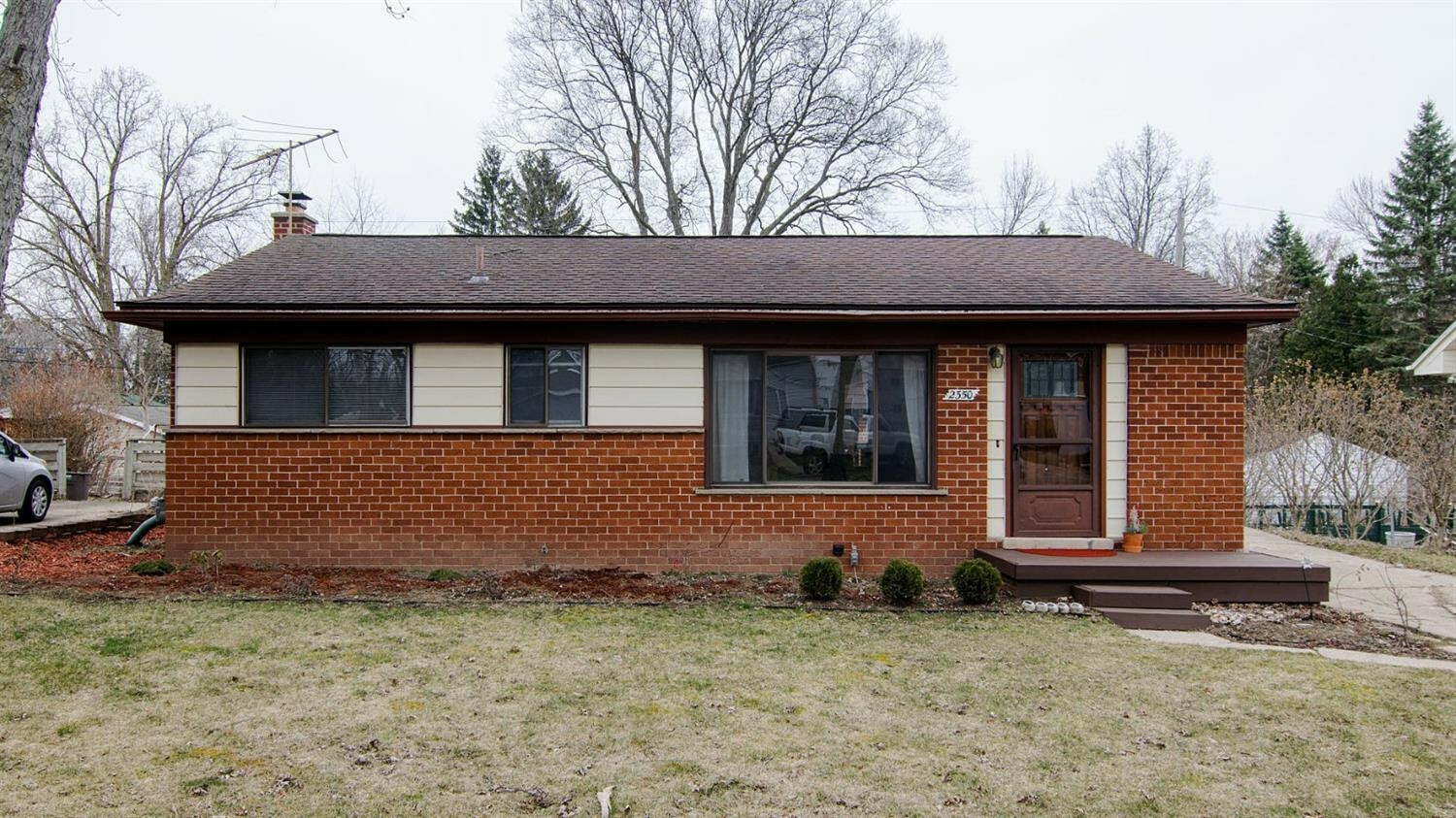 Property Photo:  2350 McKinley Street  MI 48197 