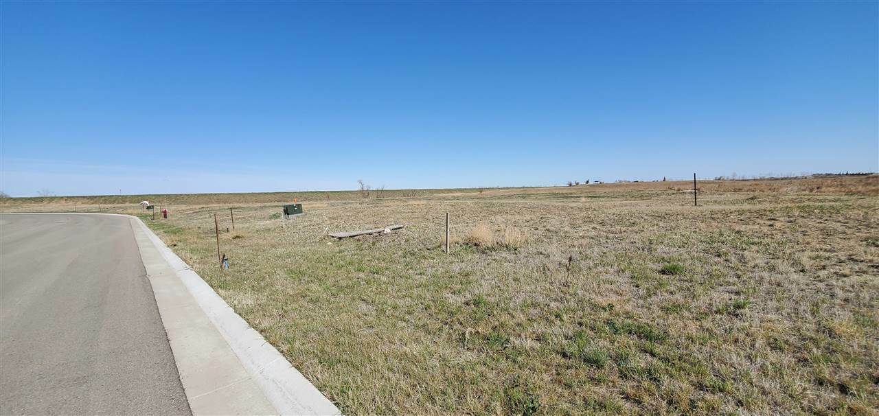 Property Photo:  375 14th St Block 35 Lot 6  ND 58852 