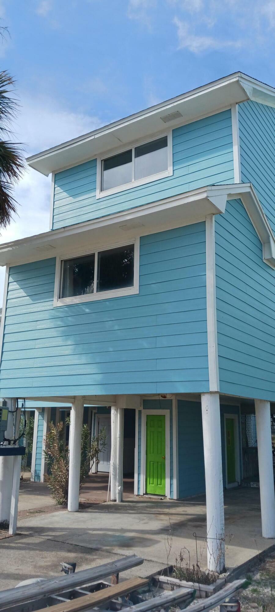 Property Photo: 1447 Arkansas Street 4 FL 32566