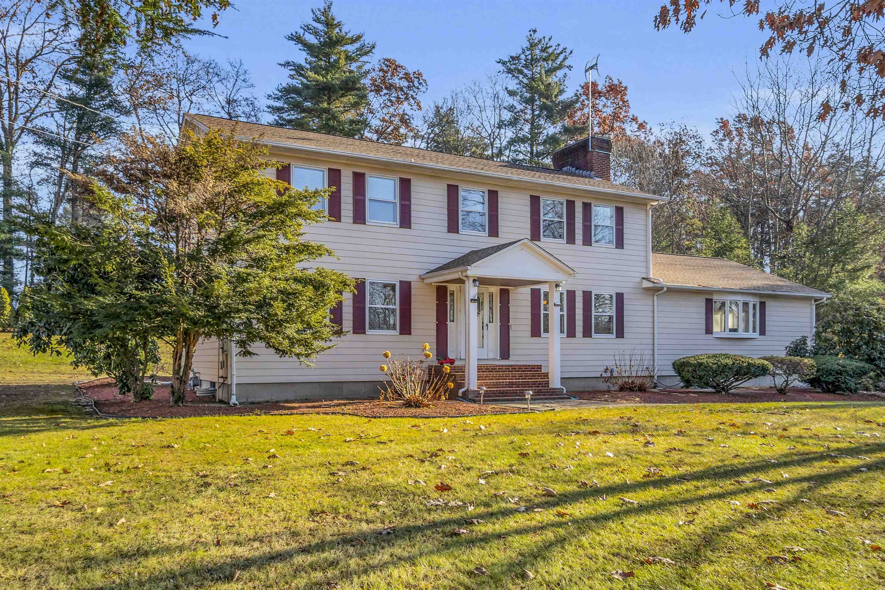 Property Photo: 20 Robin Drive NH 03051