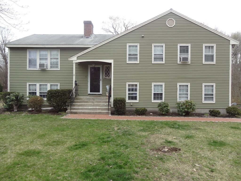 Property Photo: 8 Sundial Pl MA 01701