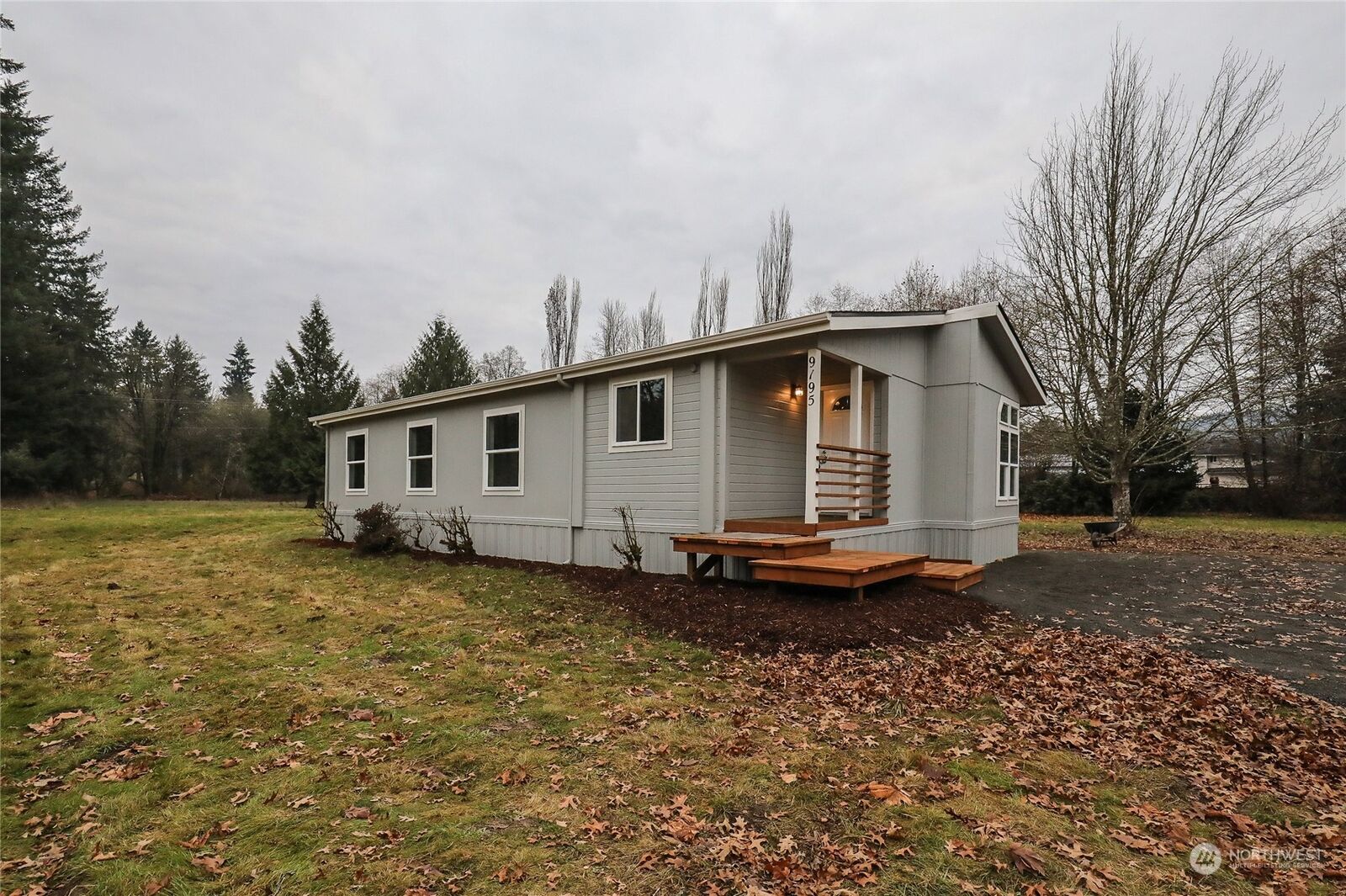 MLS2184009 9195 Barnes Drive, Castle Rock, WA 98611