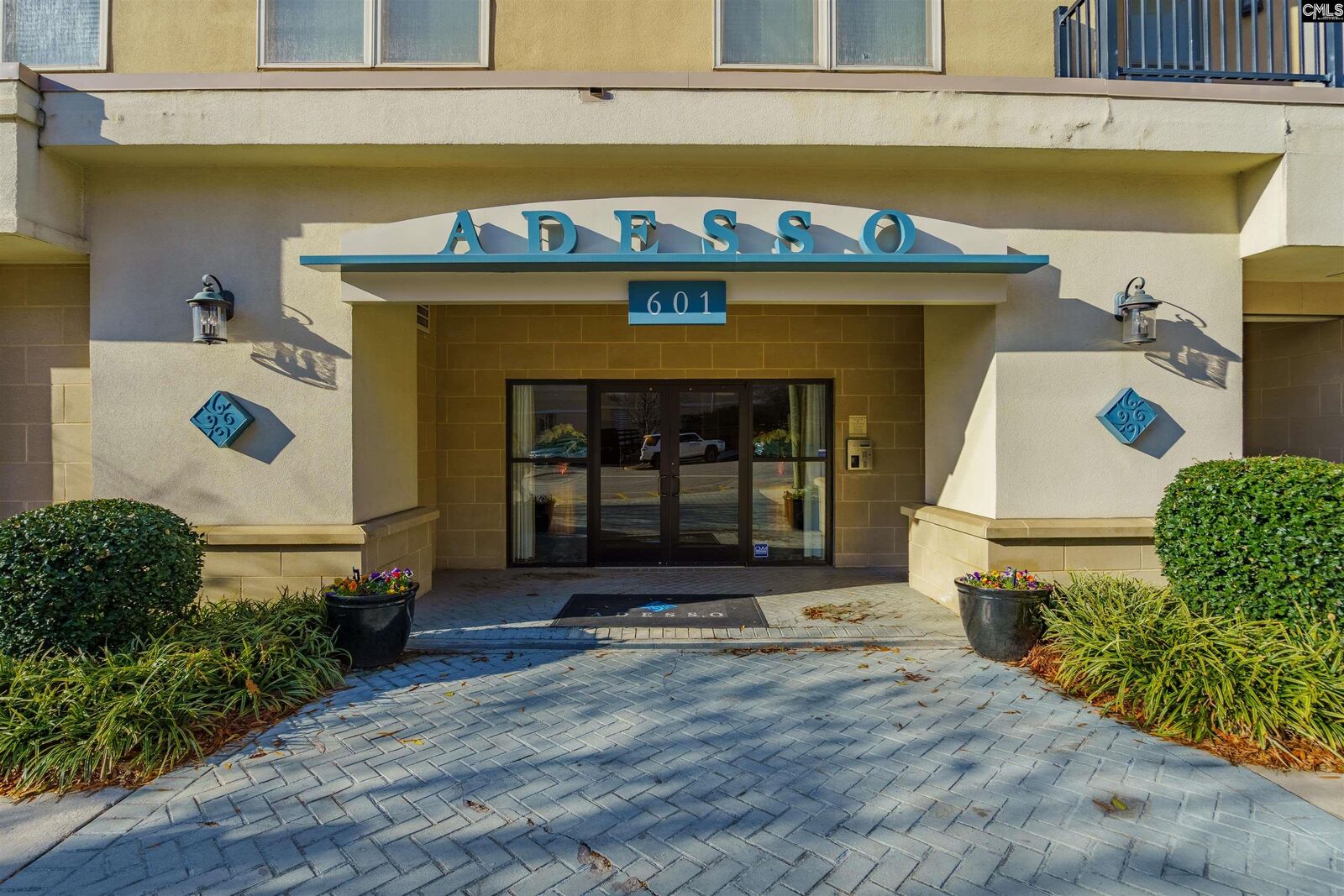 Property Photo:  601 Main 129  SC 29201 