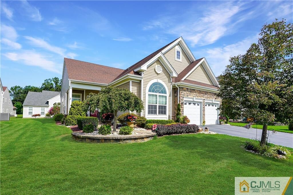 Property Photo:  45 Mandrake Road  NJ 08831 