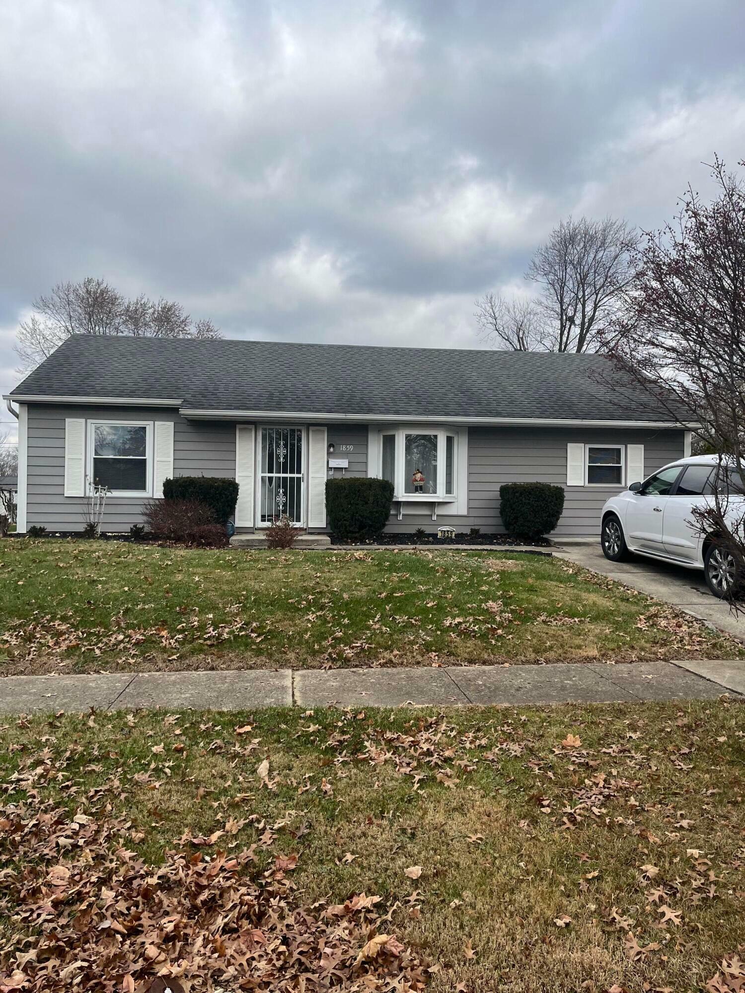 Property Photo: 1859 Shasta Drive OH 43130