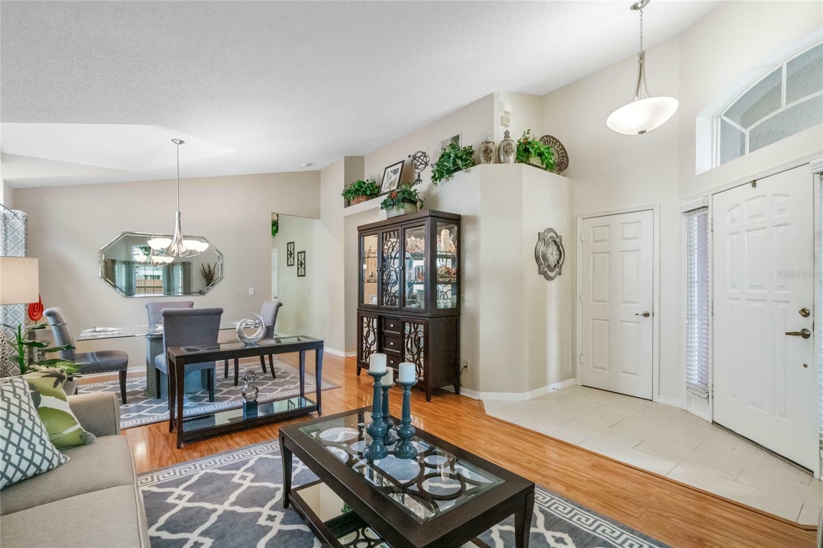 Property Photo: 381 Balogh Place FL 32750