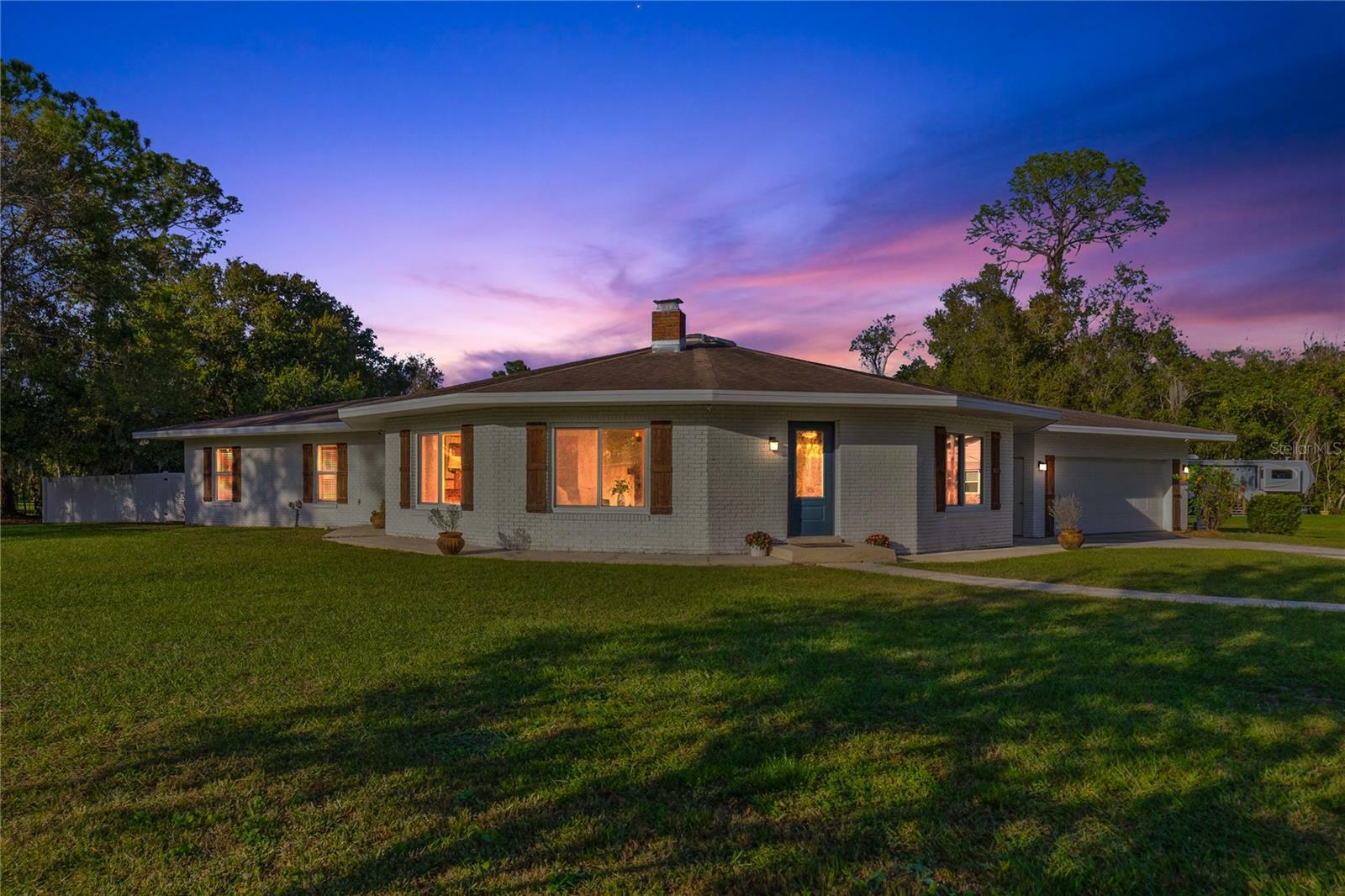 Property Photo:  1908 Foxhollow Drive E  FL 33823 