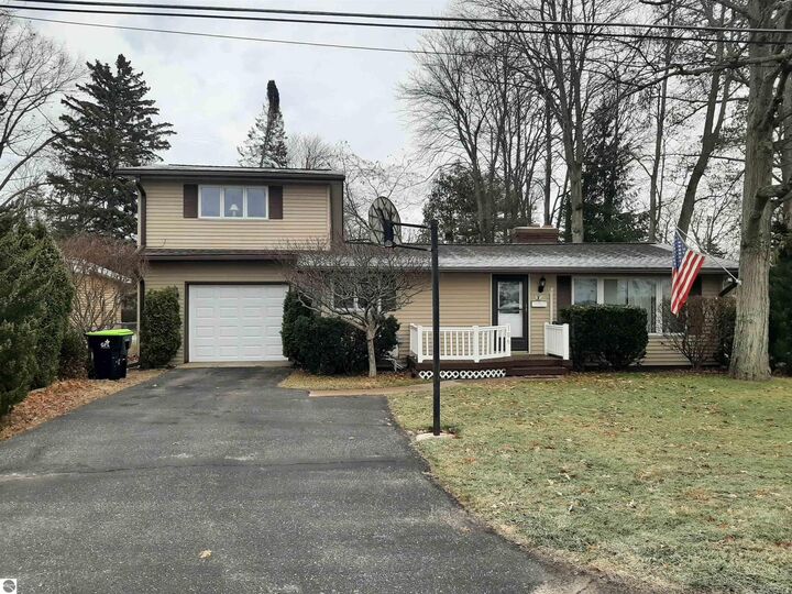 106 Emery Street  East Tawas MI 48730 photo