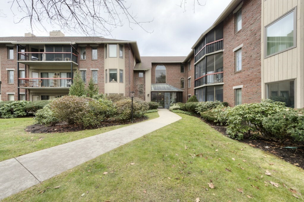 Property Photo:  770 Salisbury Street 236/329  MA 01609 