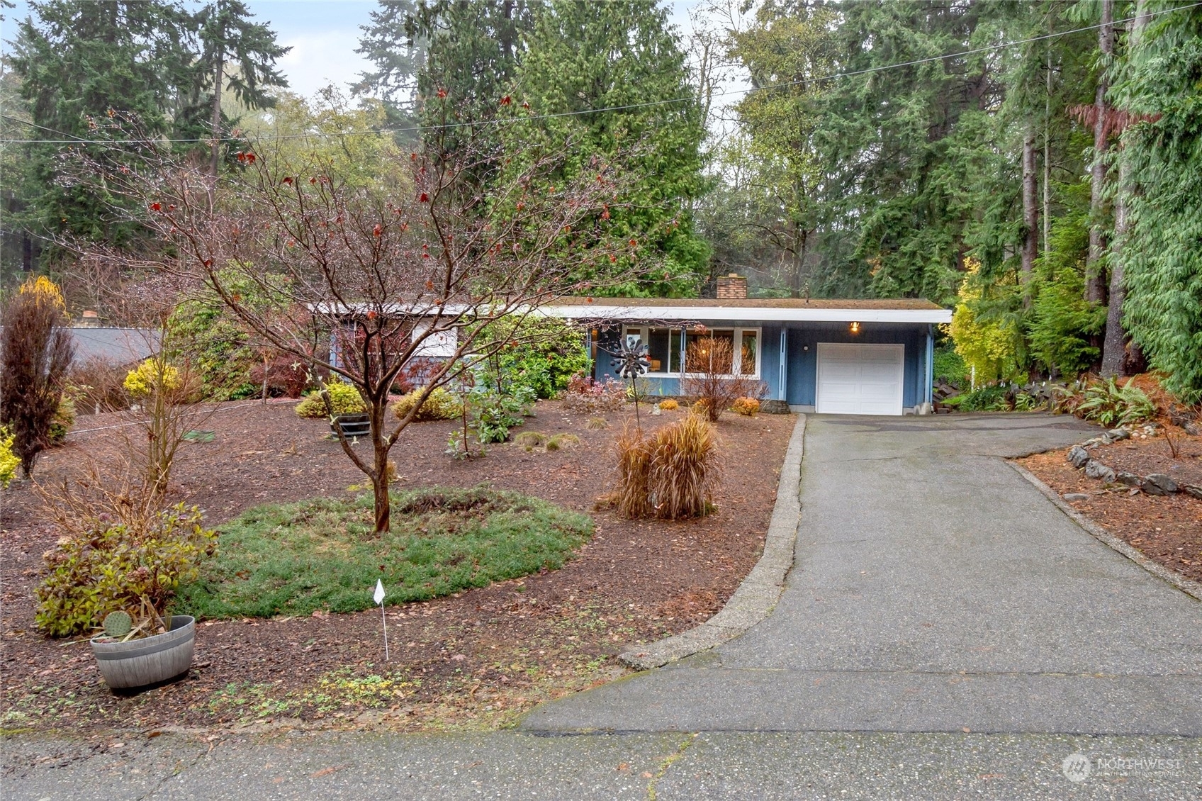 Property Photo:  24025 95th Place W  WA 98020 