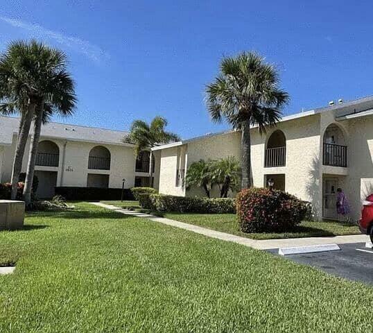 1815 Robalo Drive 207C  Vero Beach FL 32960 photo