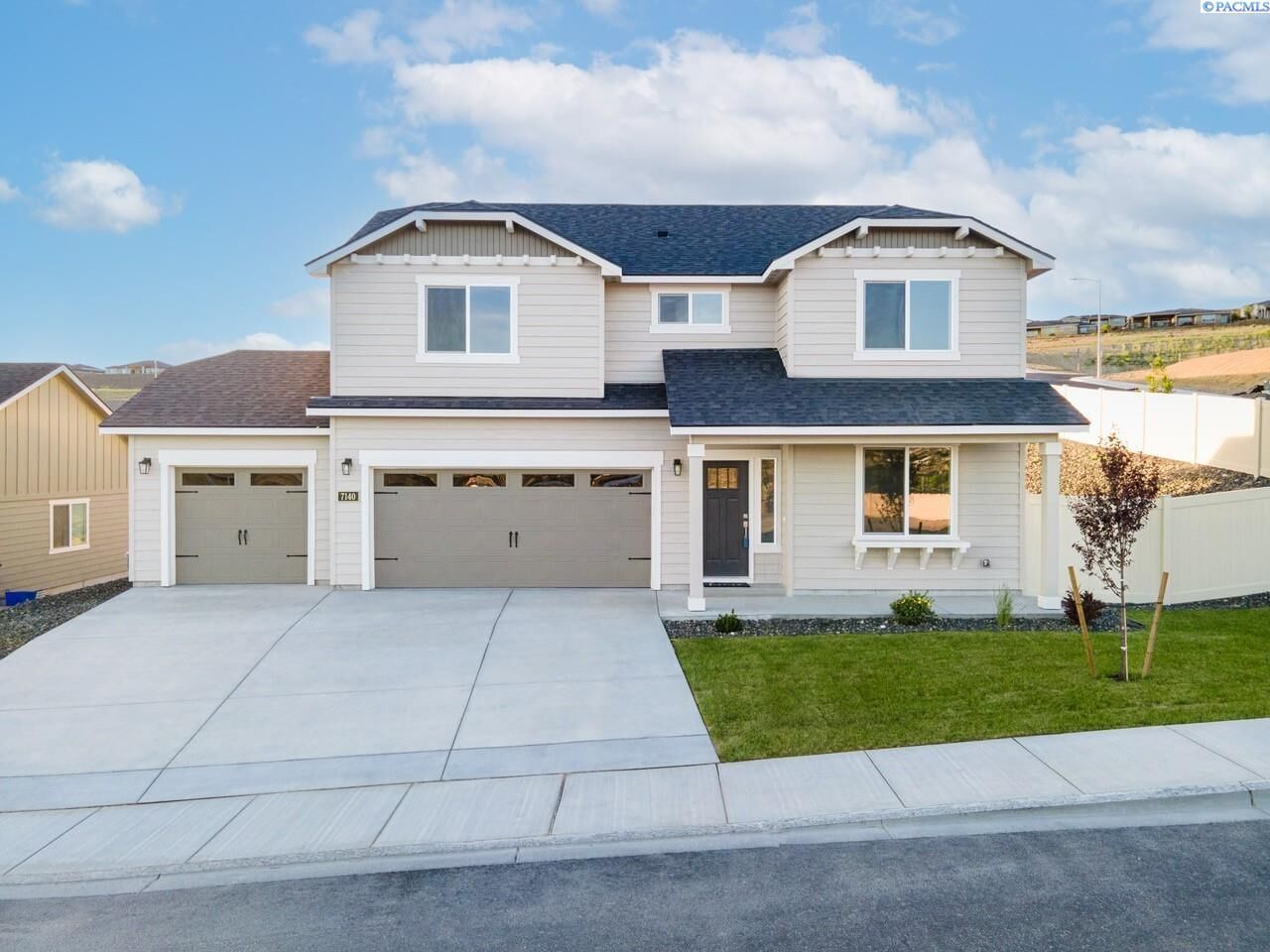 Property Photo:  7140 W 26th Ave  WA 99336 