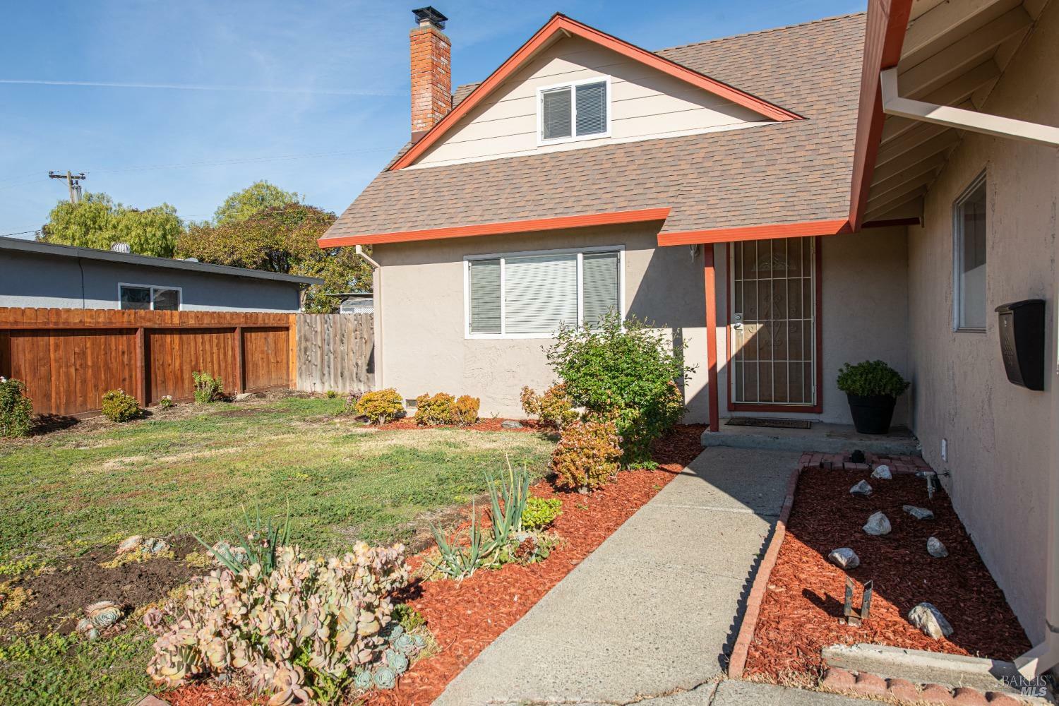 Property Photo:  578 San Dimas Street  CA 94533 