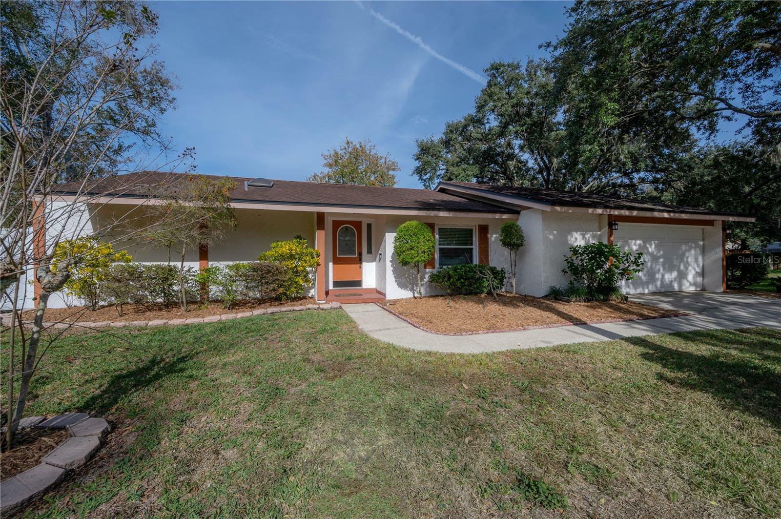 Property Photo:  4607 Farmhouse Drive  FL 33624 