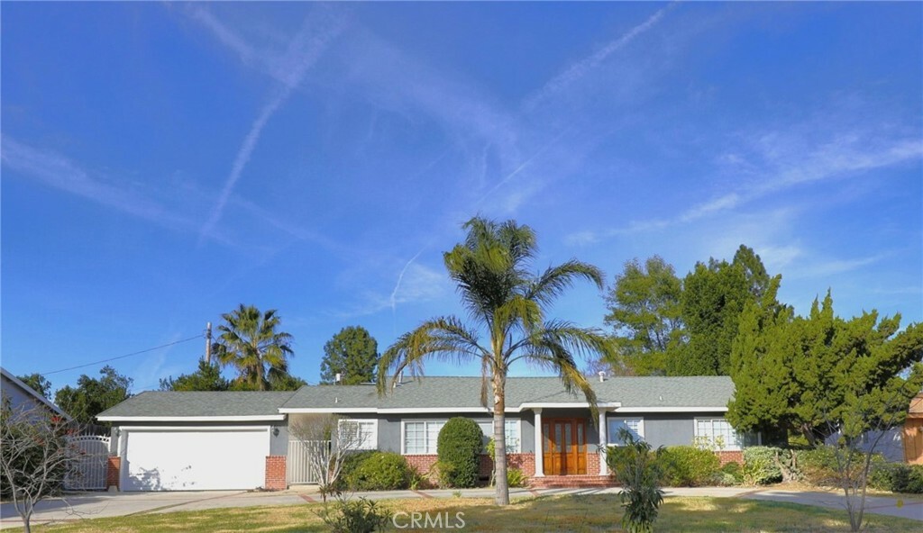 Property Photo: 17449 Donmetz Street CA 91344