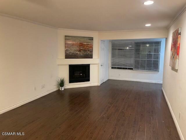 Property Photo:  5515 Canoga Avenue 222  CA 91367 