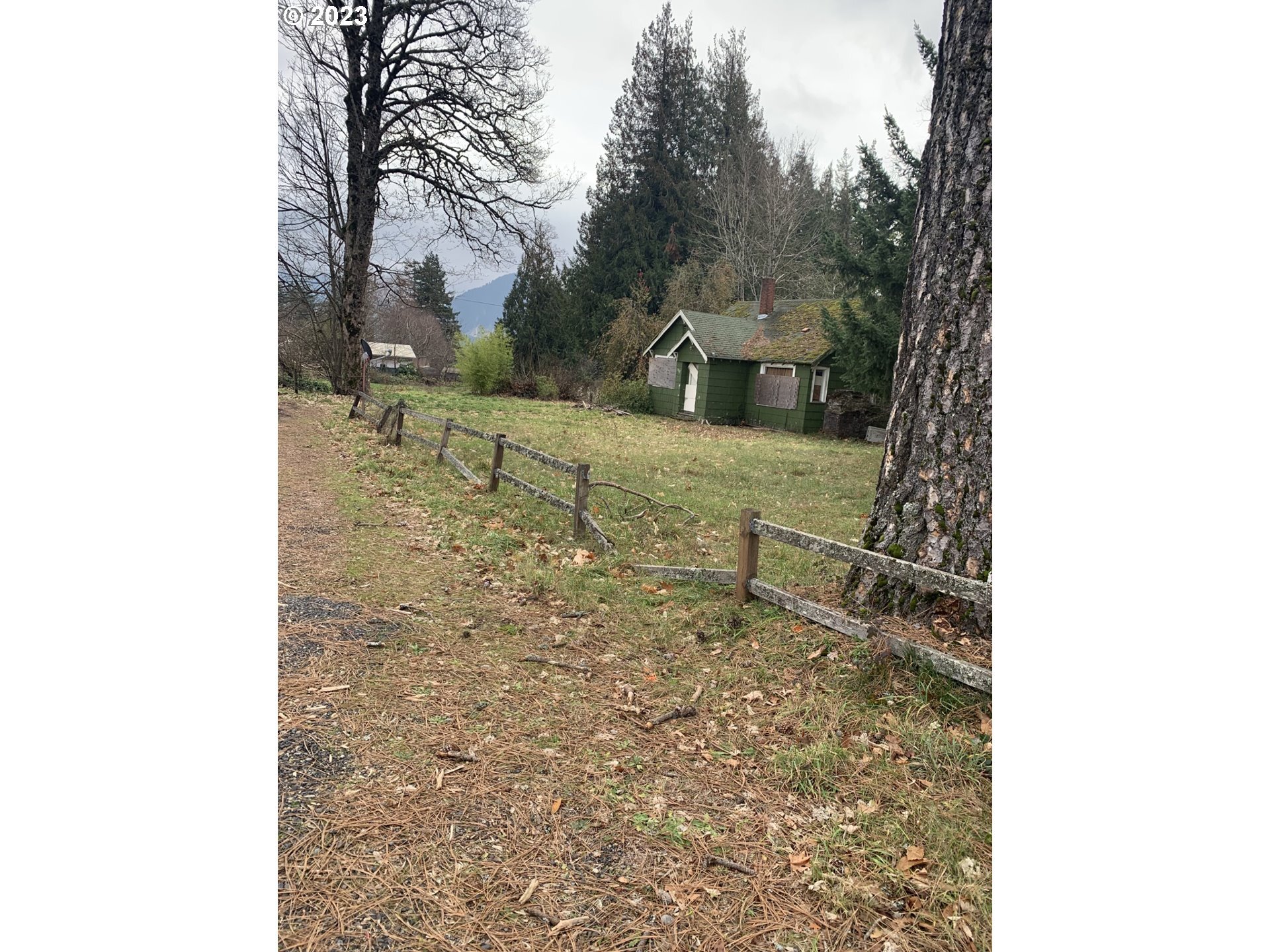 Property Photo: 532 NW Hot Springs Alameda Rd WA 98610