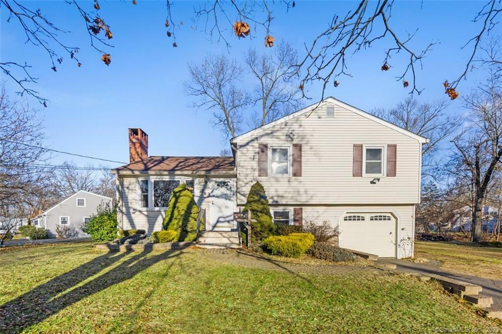 Property Photo: 76 Heather Lane CT 06096