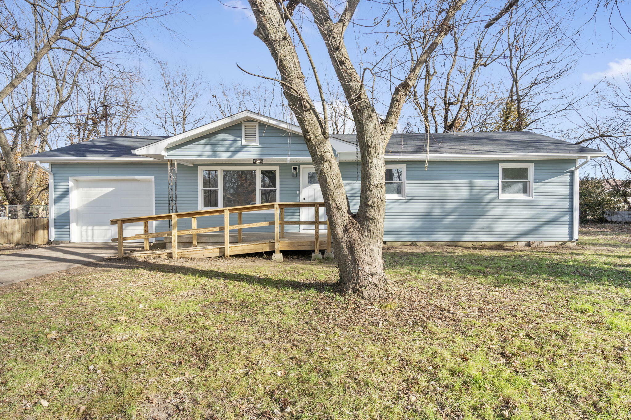 Property Photo:  640 Windsor Avenue  MO 65605 