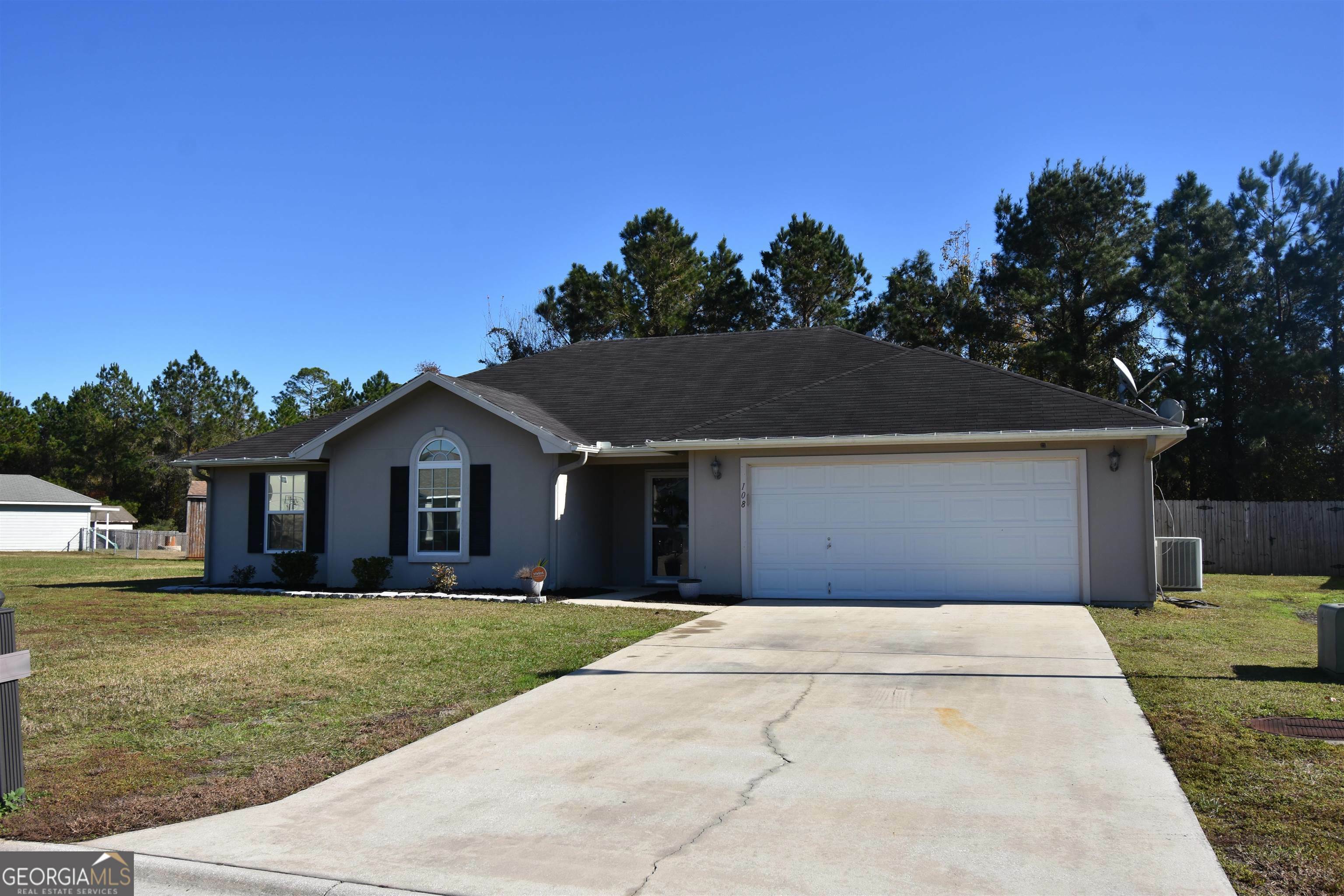 Property Photo:  108 Cedar Circle Drive  GA 31548 