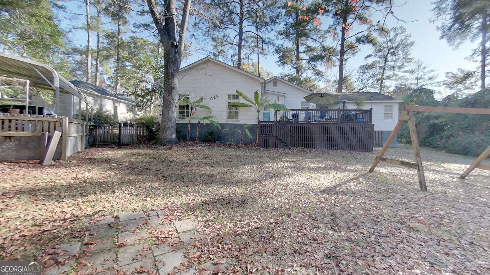 Property Photo:  415 Edgewood Circle  GA 31792 