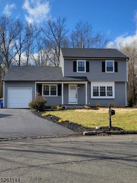 Property Photo:  14 Dumont Round  NJ 08844 