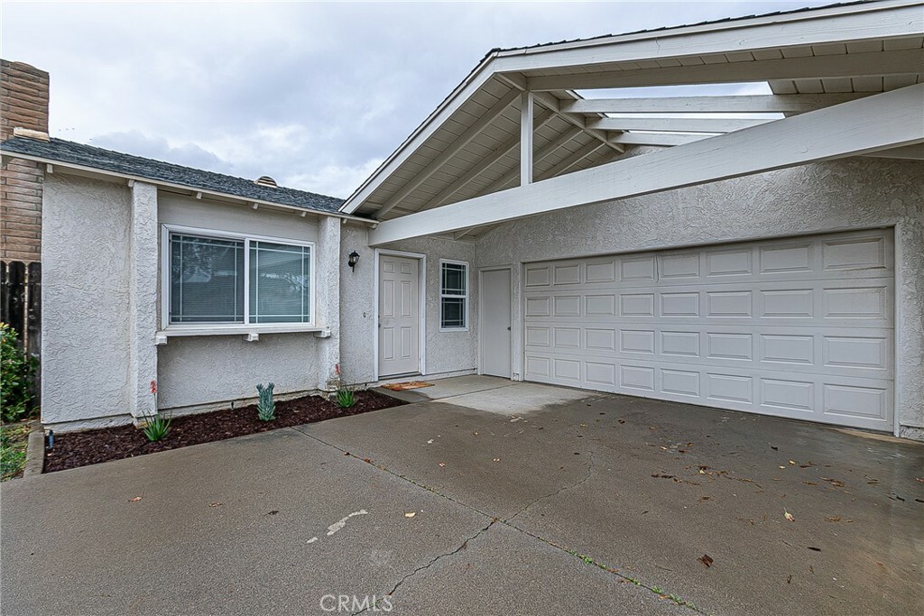 Property Photo:  944 Gunner Street  CA 93458 