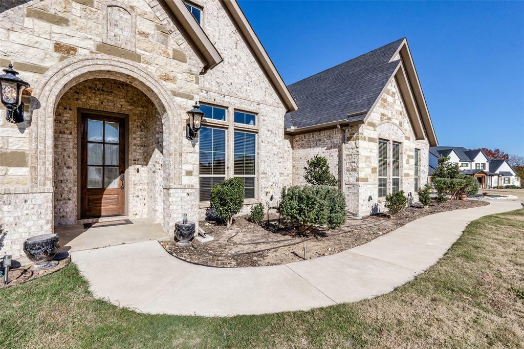 Property Photo:  871 San Saba E  TX 76065 